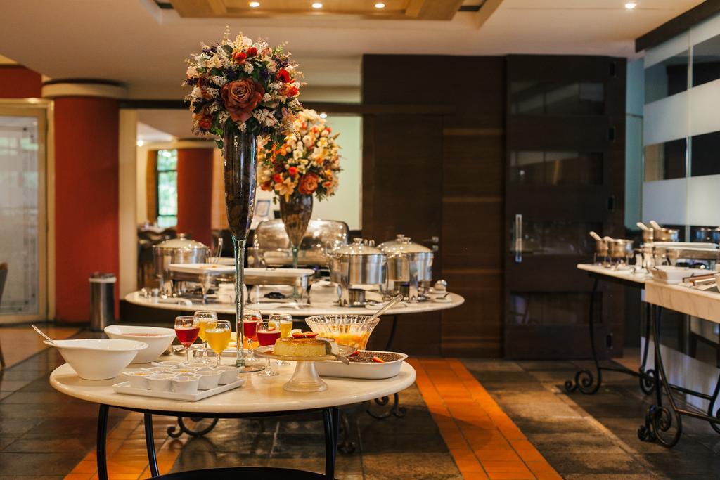 Swan Novo Hamburgo Hotel Bagian luar foto